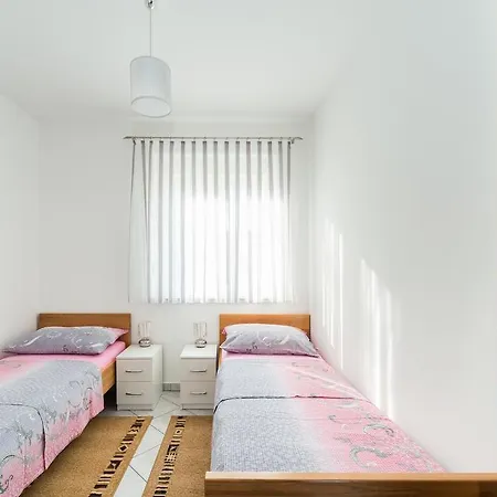 Apartment Pavlovic *